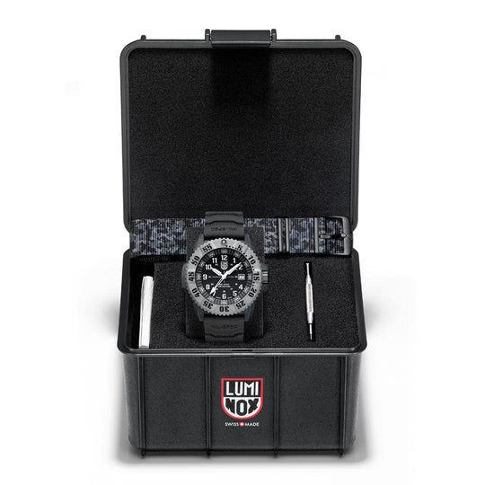 Mil-Spec Black Dial Set 3351.set - Luminox Sea Collection wrist watch