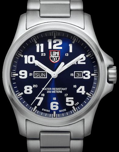 Atacama Field Day Date 1920 1924.m - Luminox Land Collection wrist
